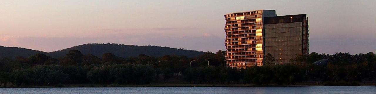 Nishi Holiday Apartments Canberra Extérieur photo