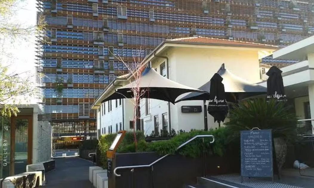 Nishi Holiday Apartments Canberra Extérieur photo